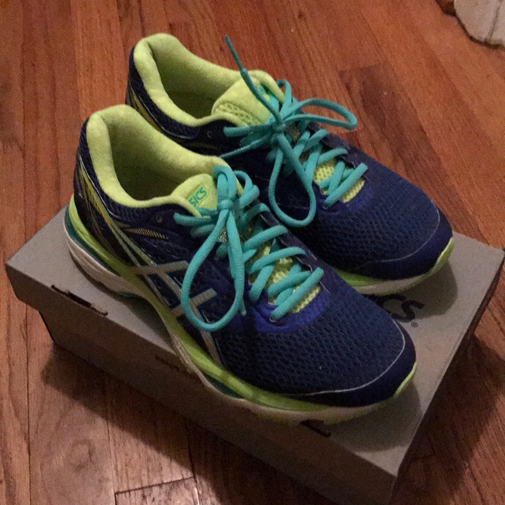 MAKE OFFER ⚡️Asics women's shoes⚡️